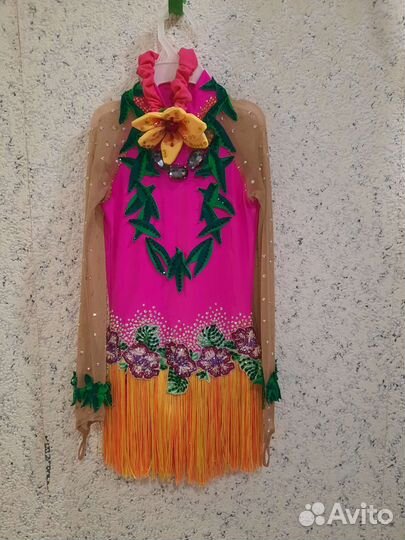 Платья для выступлений по фигурному катанию