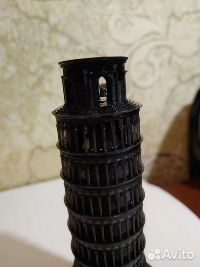 Пизанская башня фигурка