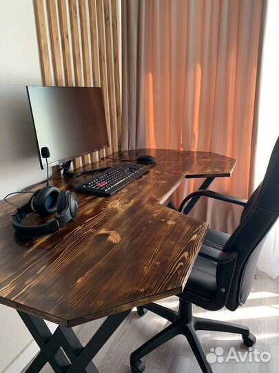 Компьютерный стол лофт