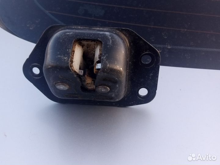 Замок багажника нисан тиида хетчбэк