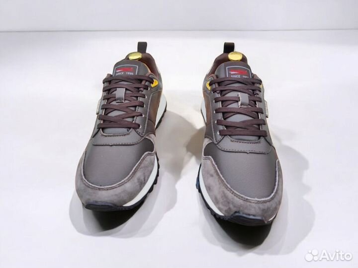 Мужские кожаные кроссовки Sprandi