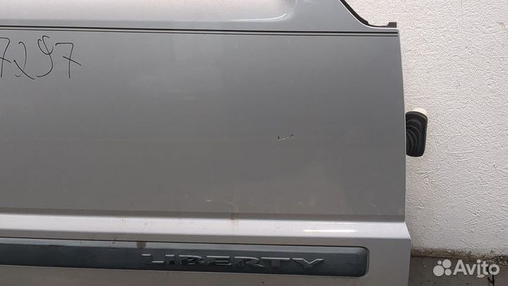 Дверь боковая правая передняя Jeep Liberty, 2008
