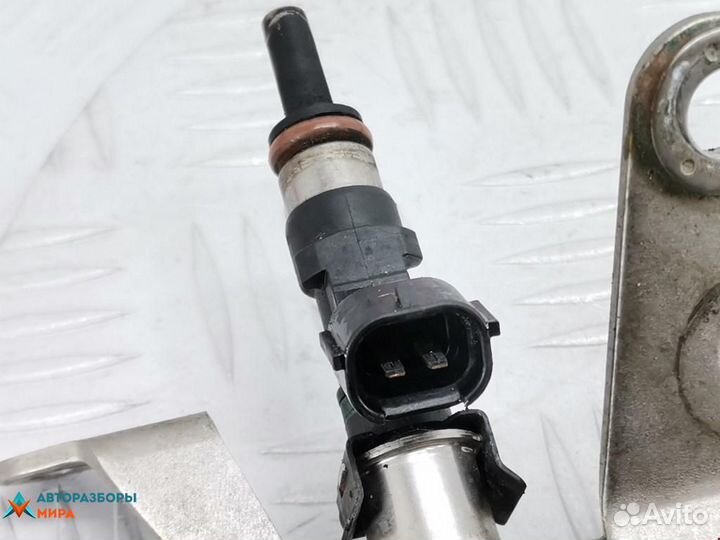 Форсунка Dacia Logan 2 2014 166008740R