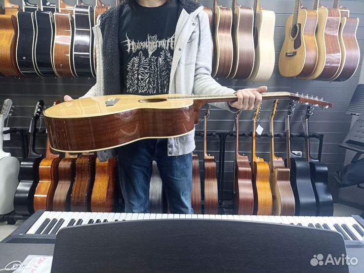 Акустическая гитара Б/У Caraya F666