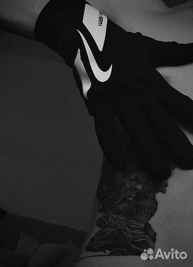 Перчатки Nike