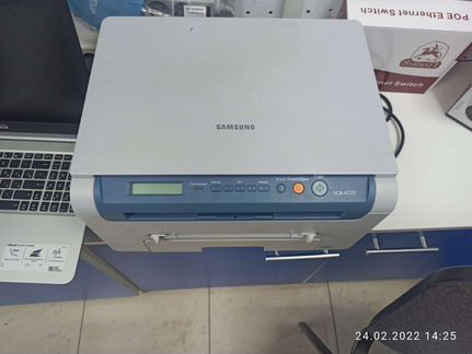 Мфу лазерный Samsung SCX-4220