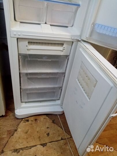 Холодильник