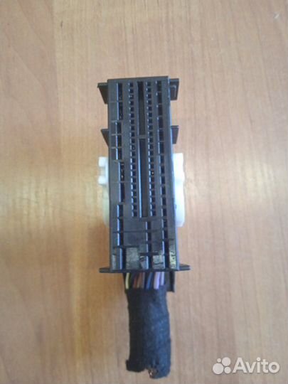 Разъём блока комфорта (фишка) Volkswagen Polo