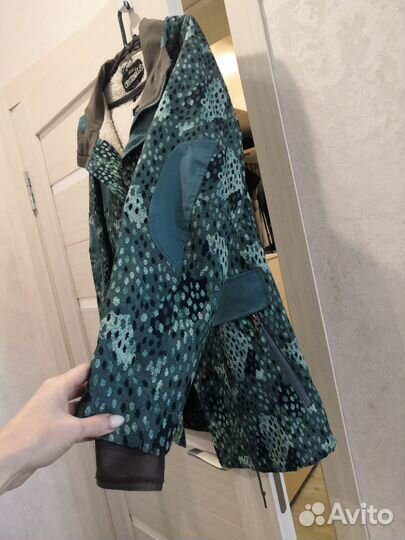 Сноубордическая куртка