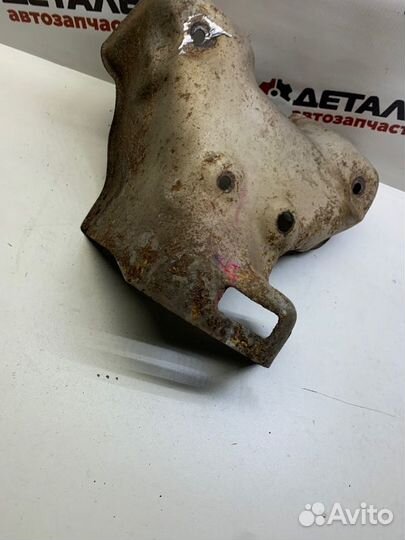 Тепловой экран Nissan Almera N16 седан 1.5 QG15DE