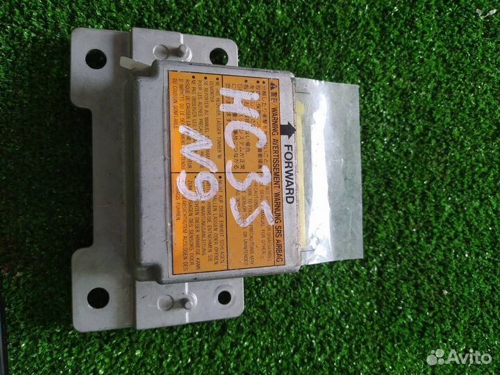 Блок airbag Nissan Laurel HC35