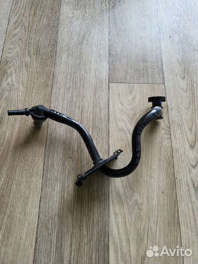 Трубка вакуумная на Мерседес-A2124301229