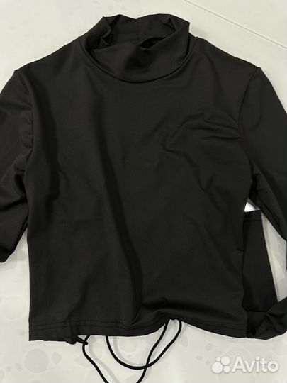 Водолазка логслив 44 с откоытой спиной