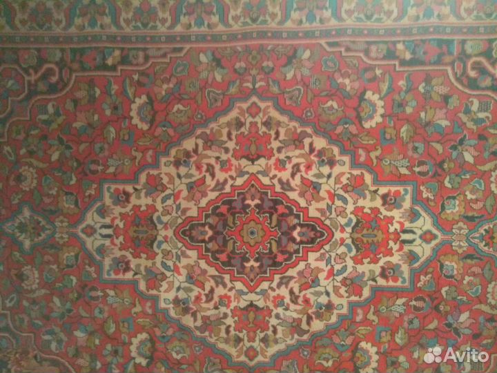 Ковер шерстяной