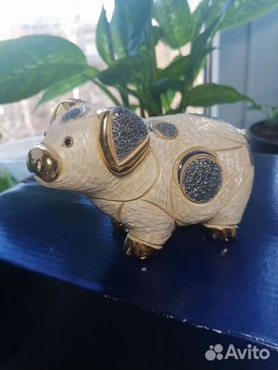 Скульптура свинка Уругвай De Rosa Клеймо