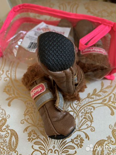 Обувь для маленьких собак