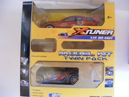 Набор больших гоночных машин металл