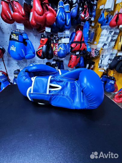 Боксёрские перчатки Green Hill Tiger 