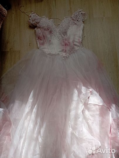 Кровавое платье