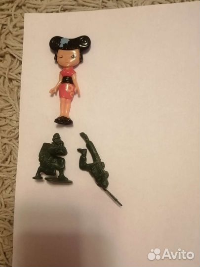 Игрушка из киндера