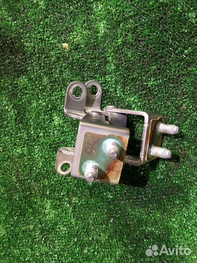 Петля двери багажника задняя Ssangyong Actyon