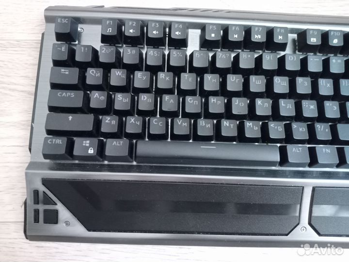 Игровая механическая клавиатура