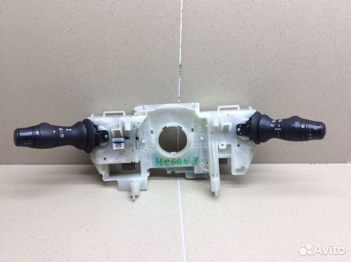 Переключатель подрулевой в сборе Renault Megane 3
