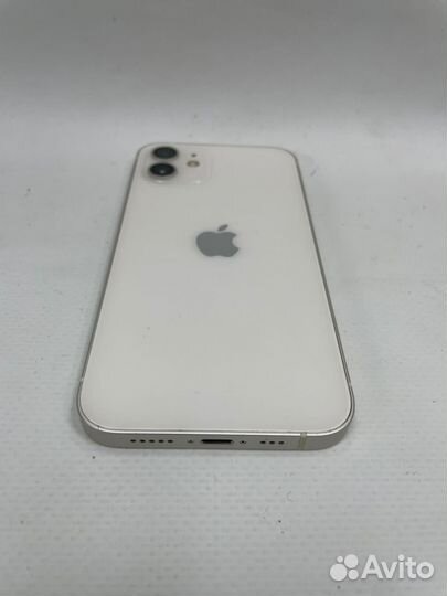 iPhone 12, 64 ГБ