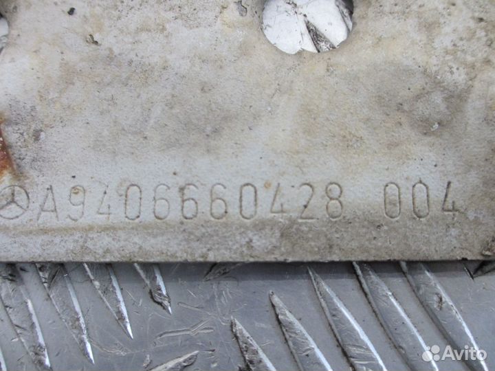 Ступенька Mercedes-Benz A9406660428