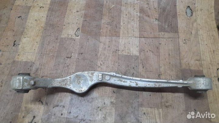 Рычаг поперечный задний левый Nissan Qashqai J11