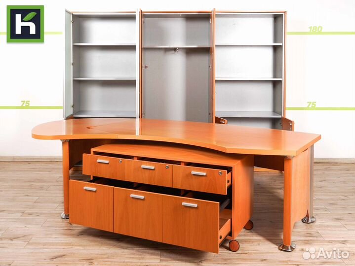 Кабинет руководителя бу. Италия