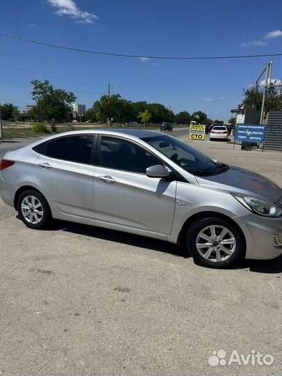 Hyundai Solaris 1.4 AT, 2013, 137 000 км