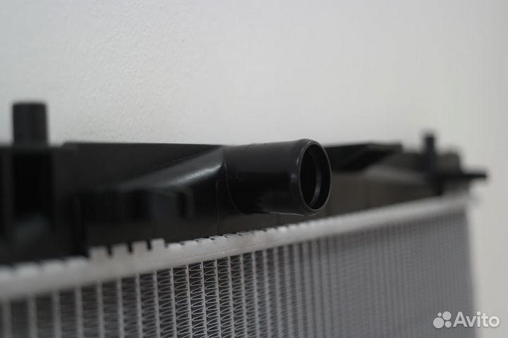 Радиатор охлаждения Тойота Ярис ZSP110 2NZ-FE/1NZ