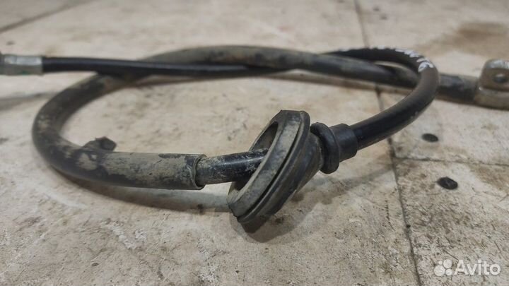 Трос стояночного тормоза центральный (Jac T6)