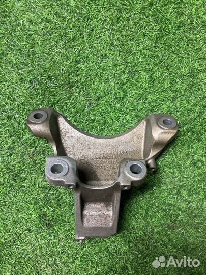 Кронштейн двигателя правый Bmw 5 F10 3.0 N55 2010