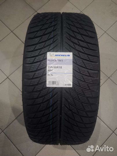 Michelin Pilot Alpin 5 225/45 R18 и 255/40 R18