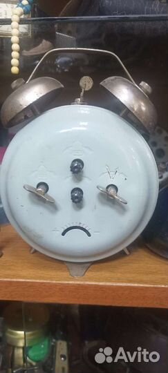 Часы будильник янтарь СССР С рождеством на ходу