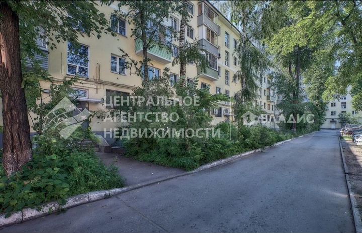 Комната 15 м² в 5-к., 6/7 эт.