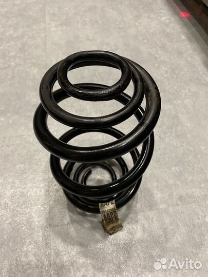 Пружина задней подвески Опель Мокка. Оригинал