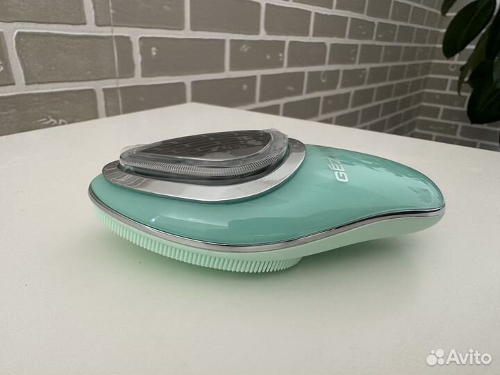 Щетка для очищения лица с дезинкрустацией