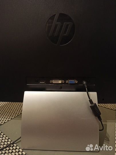 Монитор HP 23