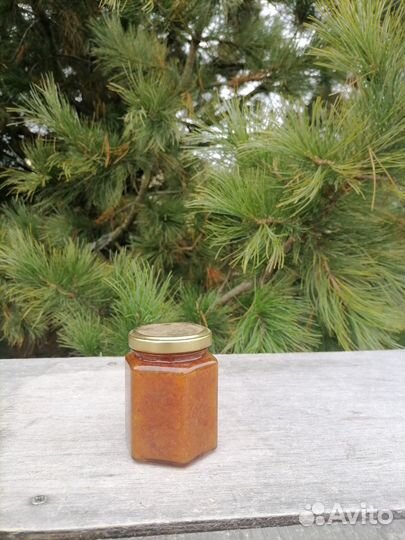 Варенье. Клюква. Яблоки. Морошка. Черника