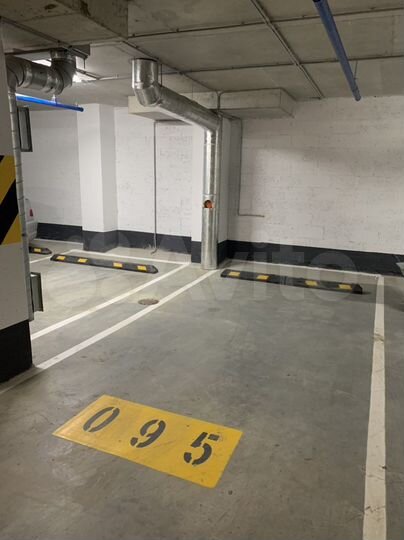 Машиноместо, 13 м²