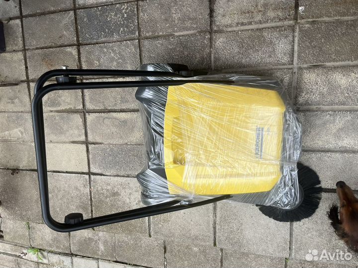 Подметательная машина Karcher s550