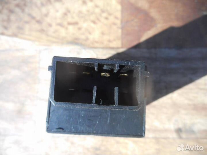 Реле центрального замка Kia Clarus 1996-2001