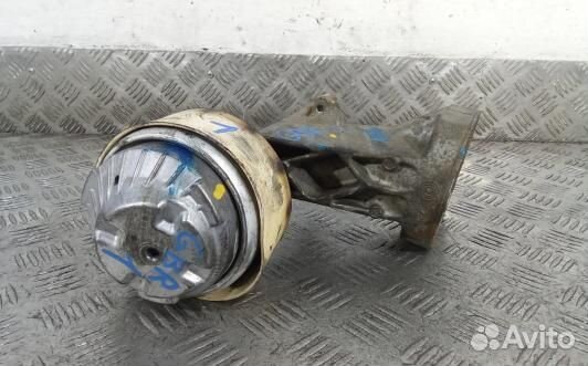 Подушка двигателя дизельная mercedes benz E-class