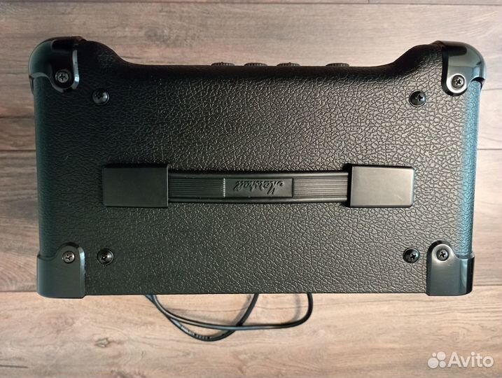 Гитарный комбоусилитель Marshall MG10CF