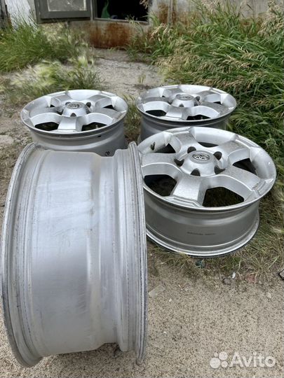 Оригинальные диски r18 Toyota Land Cruiser