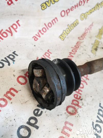 Привод колеса левый Renault Logan