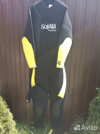 Гидрокостюм